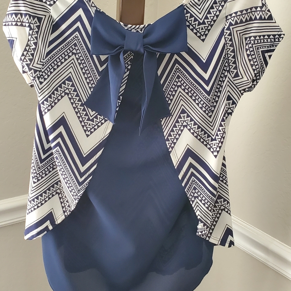 Blouse - Picture 3 of 4